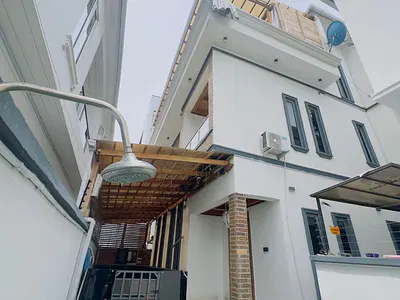 Luxury 5bedroom Detached Duplex with BQ and Pool