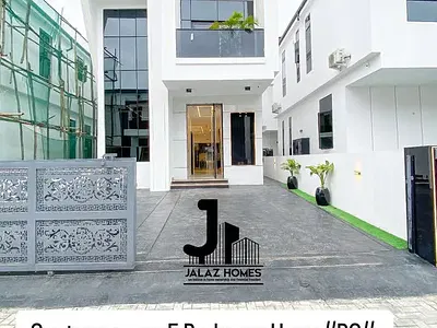 Contemporary 5 Bedroom Fully Detached Duplex