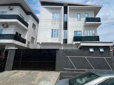 Fully Furnished 1 Bedroom Apartment