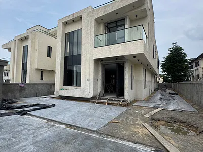 Massive Five (5) Bedroom Detached Duplex for Sale