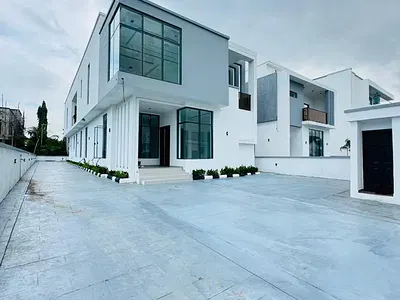 Luxury 4 Bedrooms Detached Duplex with Swimming Pool and BQ