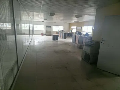 1, 000 Square Meters Commercial Space
