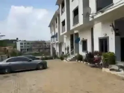 Spacious 4 Bedroom Terrace Duplex with BQ