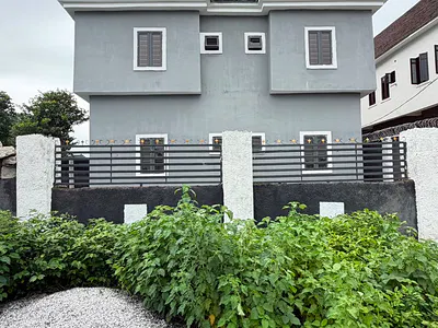 4 Units of 2 Bedroom Apartments