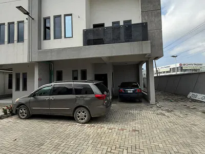 4 Bedroom Terrace Duplex with BQ