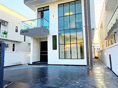 5 Bedroom Detached Terrace