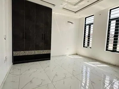Captivating 5 Bedroom Fully Detached Duplex with BQ in an Estate