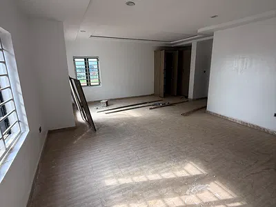 Newly Built 5 Bedroom Duplex