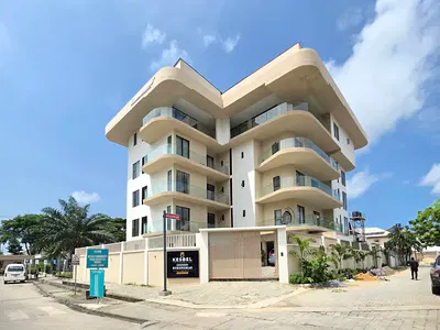Luxury 3 Bedroom Apartment with Pool