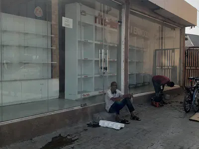 Commercial Shop