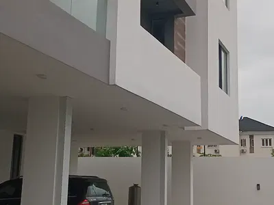 Now Available 1 Bedroom Flat