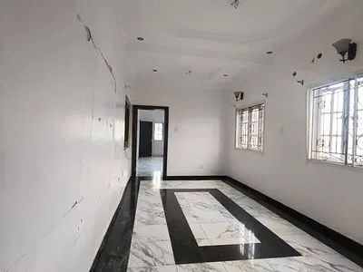 Spacious 2 Bedroom Apartment