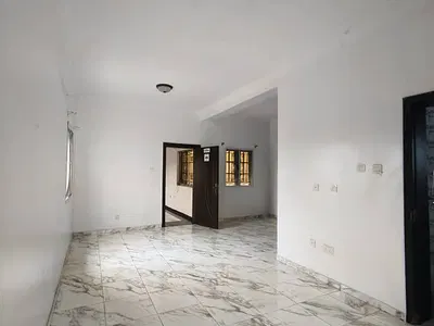 Spacious 2 Bedroom Apartment