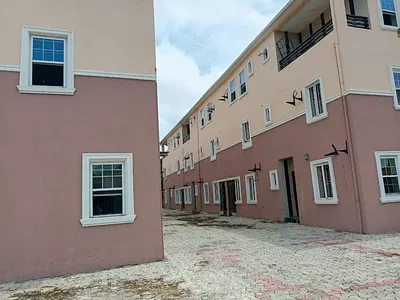 Service 2 Bedrooms Flat
