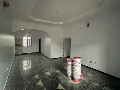 Sharp 3 Bedroom Flat