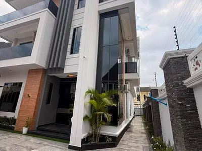 Luxury 6-Bedroom Fully Detached Duplex with BQ, Pool, Gazebo, Lift& Ci