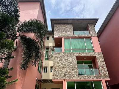 Serviced 3 Bedroom Maisonette