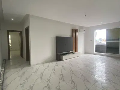 Spacious 2 Bedroom Apartment + Swimming Pool, Elevator
