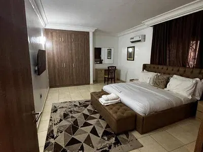 Furnished and Serviced 2 Bedrooms Apartment with Swimming Pool &gym