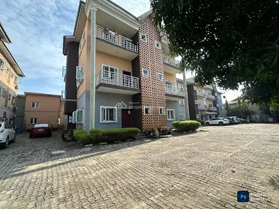 3-Bedroom Spacious Cosy Apartment