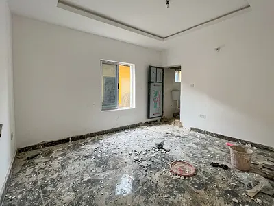 A Modern and Spacious Roomself Contain Upstairs in a Good Environment