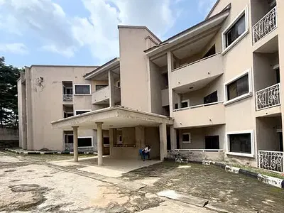 6 Units of 4 Bedroom Flats with BQ'S Sitting on 1479SQM Land