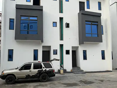 4 Bedroom Terraced Duplex