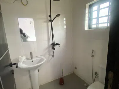 4 Units of 3-BDR Flats with BQS