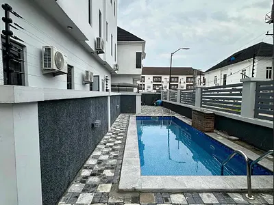 Fully Serviced 5 Bedroom Detached House on 3 Floors