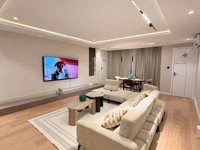 Luxuriously Furnished One Bedroom Flat