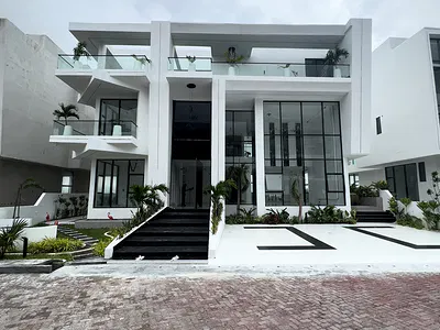 Luxury 5 Bedroom Detached Duplex + BQ, Pool, Cinema, Gym, Elevator