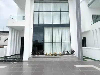 Luxury 4-Bedroom Fully Detached Duplex with BQ, Pool