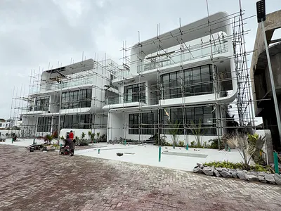 Luxury 5 Bedroom Fully Detached Duplex