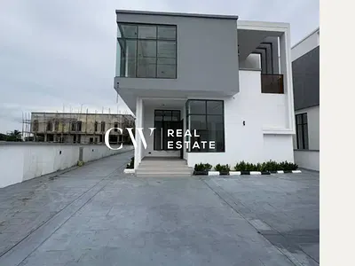 5 Bedroom Detached Home with BQ