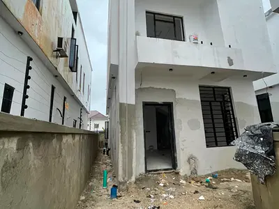 Topnotch Finished 4 Bedroom Detached Duplex with BQ