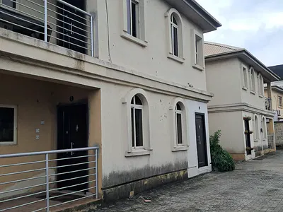 Refurbished 3-Bedroom Flat with BQ on Ground Floor