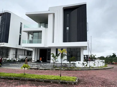 Luxury 5 Bedroom Detached Duplex + BQ, Pool, Cinema, Elevator, Gym