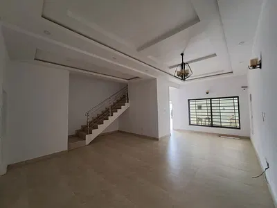 4 Bedrooms Detached Duplex