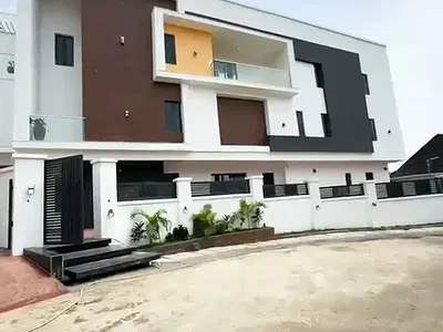 5 Bedrooms Fully Detached Duplex with BQ