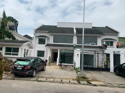 5 Bedroom Semi Detached Duplex with Penthouse Terrace