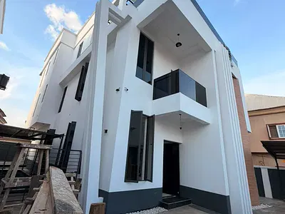 Contemporary & Luxury 5-Bedroom Detached Duplex with BQ & Pool