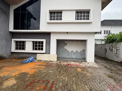 Standard 5 Bedroom Semi Detached Duplex with 2 Room BQ