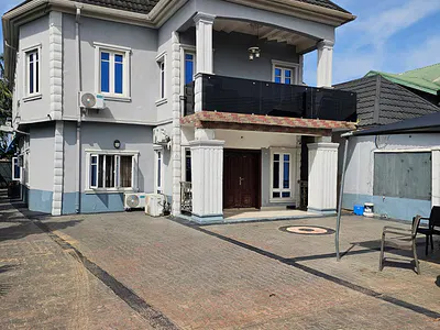Luxury 5 Bedroom Duplex