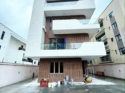 Luxury Brand New 3 Bedroom Maisonette