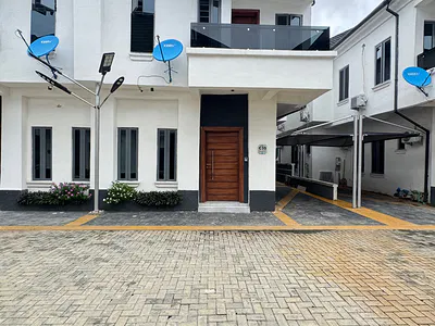 Luxury 4bedroom
