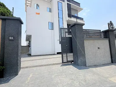4 Bedroom Fully Detached Duplex