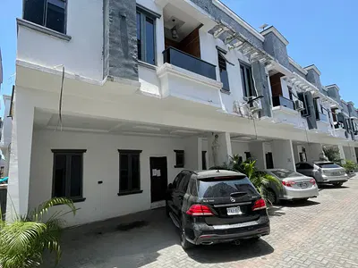 Luxury 4 Bedroom Duplex