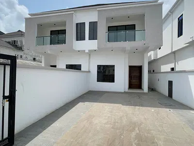 Contemporary 4 Bedroom Semi-Detached Duplex with Luxury Finishes