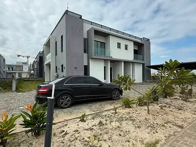 Newly Build 4 Bedroom Semi Detached Duplex with BQ
