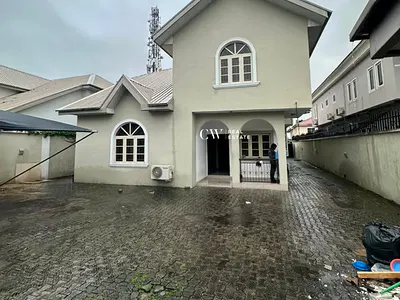 4 Bedroom Detached House